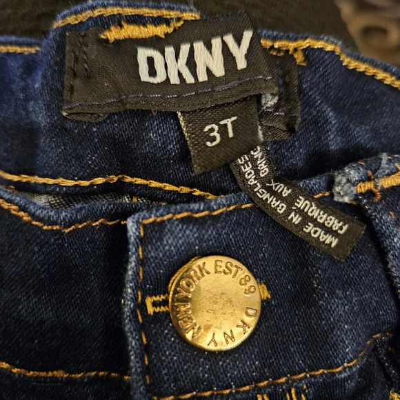 DKNY Girls 3T Jeans Blue with Gold Stitching Roll Up Hem - Picture 3 of 5